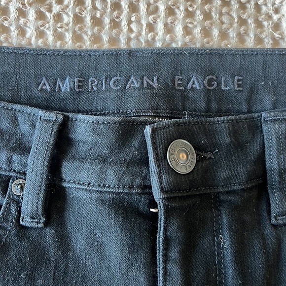 Black American Eagle denim shorts - Picture 2 of 4